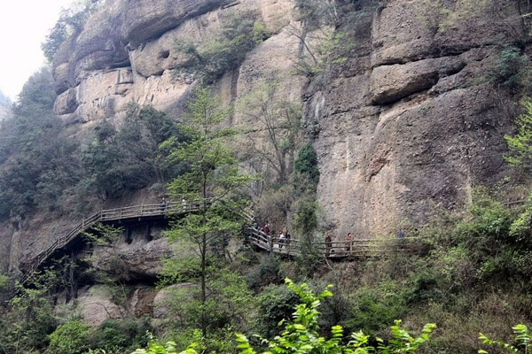 Mingyue Gorge Cliff Plank Road